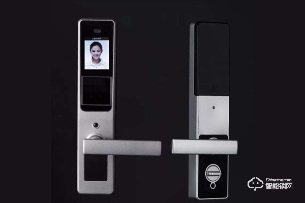 人臉識別鎖與指紋鎖對比 哪款智能鎖實用性更強