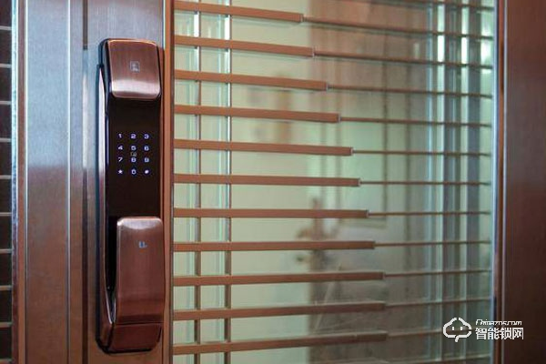 優(yōu)點智能鎖e1怎么打開電池蓋 使用優(yōu)點智能鎖e1要注意哪些方面