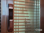 優(yōu)點智能鎖e1怎么打開電池蓋  使用優(yōu)點智能鎖e1要注意哪些方面