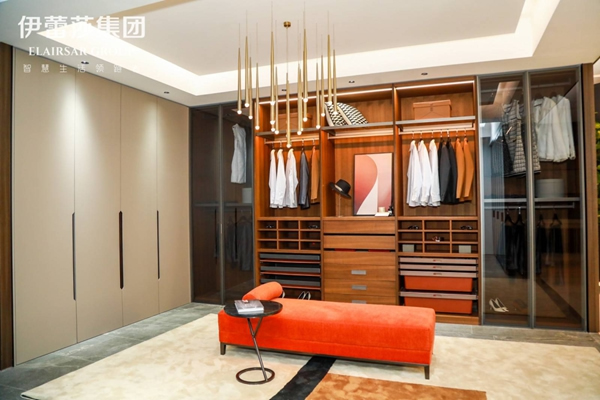 2020伊蕾莎集團(tuán)新商道財富峰會暨產(chǎn)品品鑒會舉行 聚焦復(fù)利思維新商道