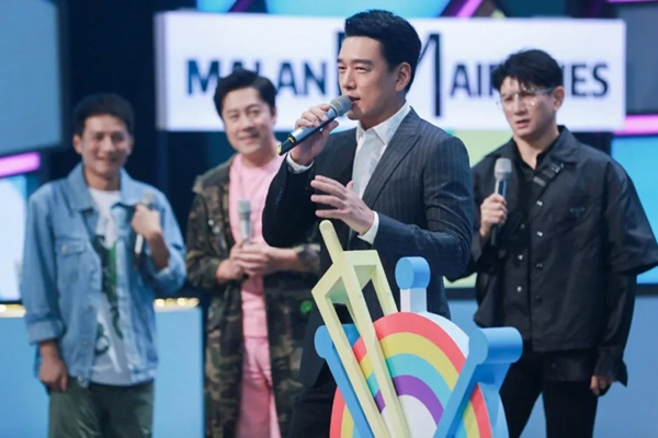 “霸道總裁”王耀慶在線帶貨，快來直播間搶TCL智能牙刷