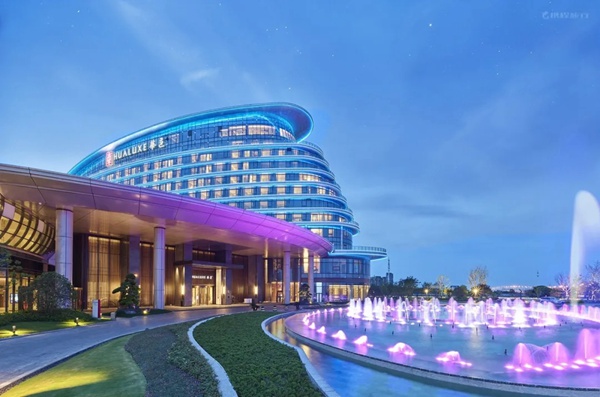 多瑪凱拔：長江邊的超五星“巨輪”正在浪漫啟航