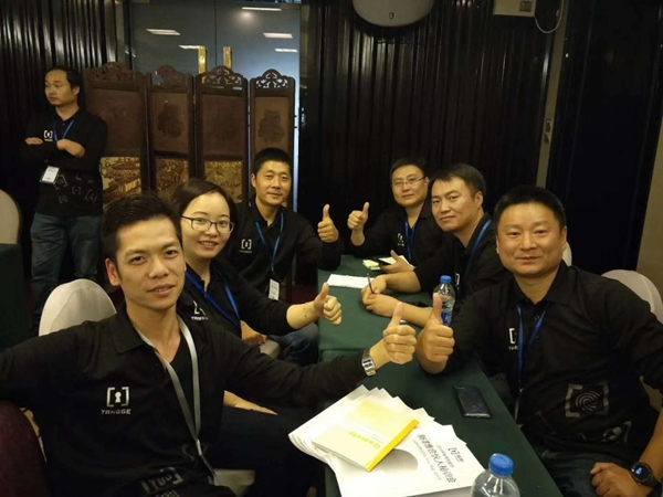 楊格20周年系列 | 魅力王燕：因?yàn)闊釔?ài)，所以初心不改！