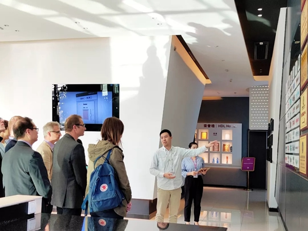 河東智能家居迎德國耶拿應用技術大學師生來訪HDL