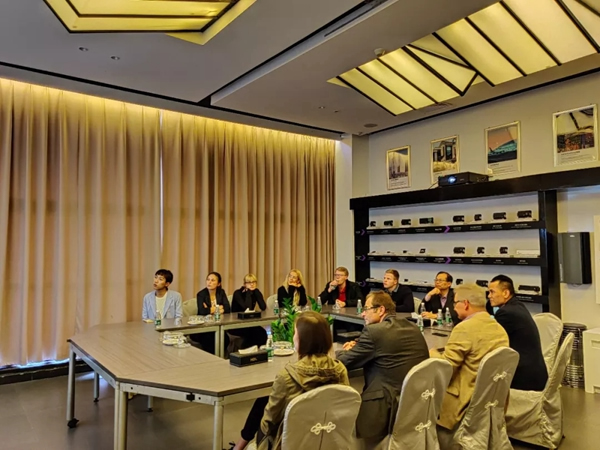 河東智能家居迎德國耶拿應用技術大學師生來訪HDL