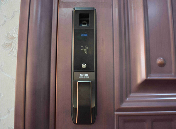 華為要生存，智能鎖廠家也是