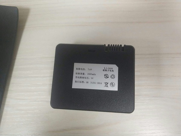 指紋鎖的電池能不能混用？需不需要備份電池？