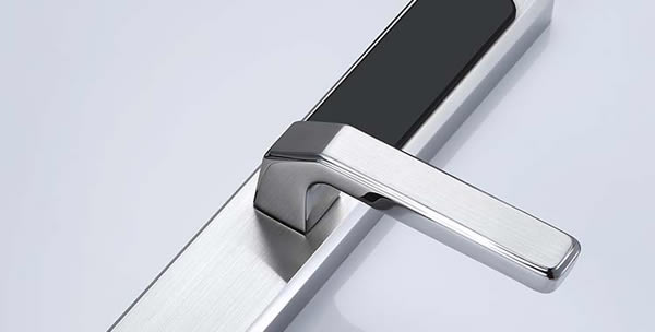 陽光生活，你還需要搭配一把怎樣的斷橋鋁指紋鎖呢？