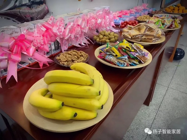 圣誕期間，揚(yáng)子智能家居為員工舉辦集體生日會