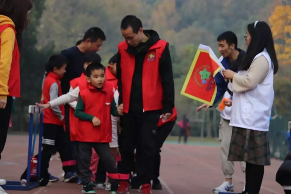 德施曼智能鎖舉辦公益運動會，讓自閉癥兒童笑容閃爍