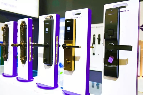 雅潔五金黑科技，開啟“抗菌五金”木門新機遇