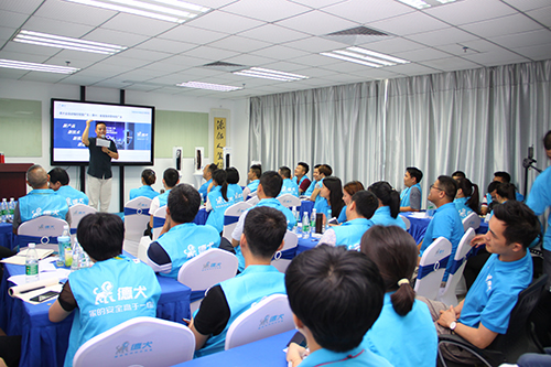 頂級(jí)大咖助力德犬 開啟智能門鎖落地營(yíng)銷