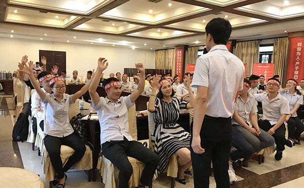 決戰：成都王力智能鎖聯動大促誓師大會隆重召開