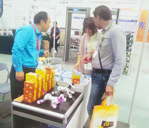 德犬智能家用安全裝備亮相國際展銷會，引國內外客戶關注！