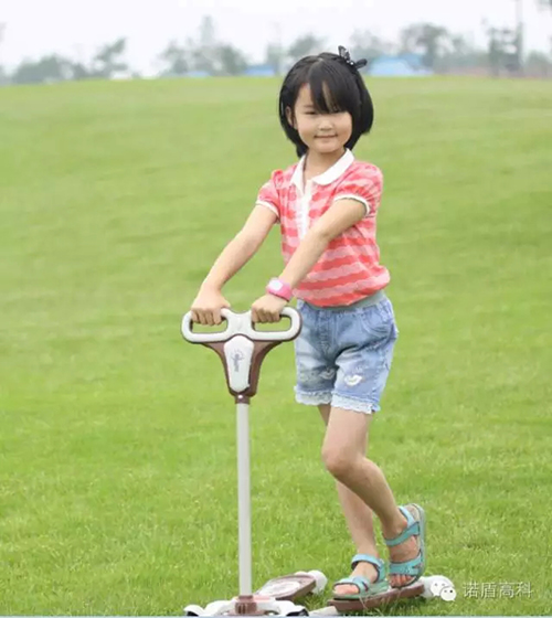 有諾盾未來(lái)星電話手表，這個(gè)暑假我開(kāi)心，媽媽省心