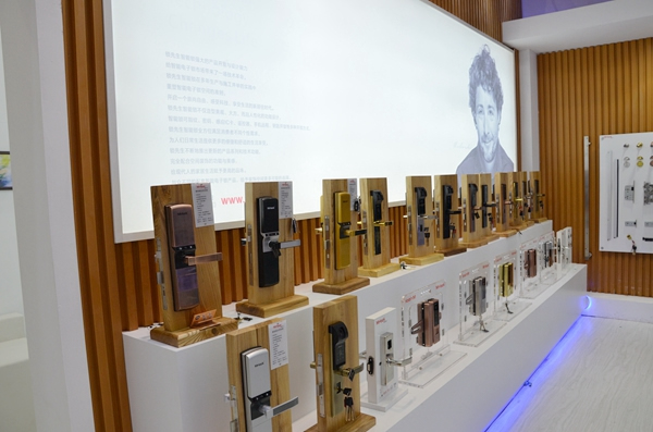 鎖先生招商終極大招：預定20萬送豪車