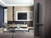 獨居生活,您需要一把海爾E18智能門鎖