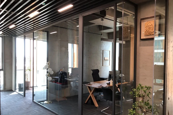 河?xùn)|智能家居告訴你！別人家的辦公室到底是怎樣的