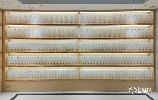 實(shí)力認(rèn)可！匯泰龍榮獲“制造業(yè)單打冠軍企業(yè)”