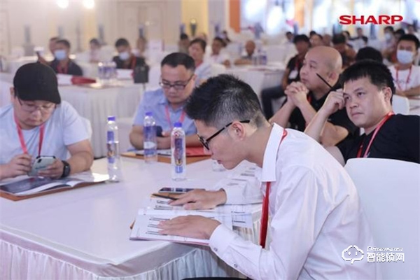 夏普智能門鎖以消費者需求為核心 ,解放雙手：高顏值，安全不破防，致力成為科技先鋒！