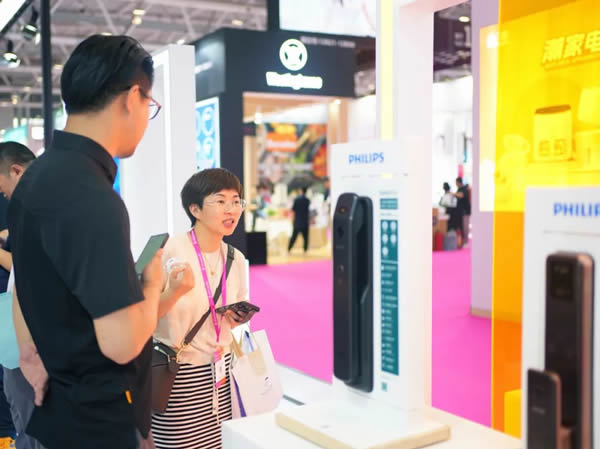 飛利浦智能鎖小藍盾702系列產品首秀深圳禮品展，掀起智能鎖科技浪潮