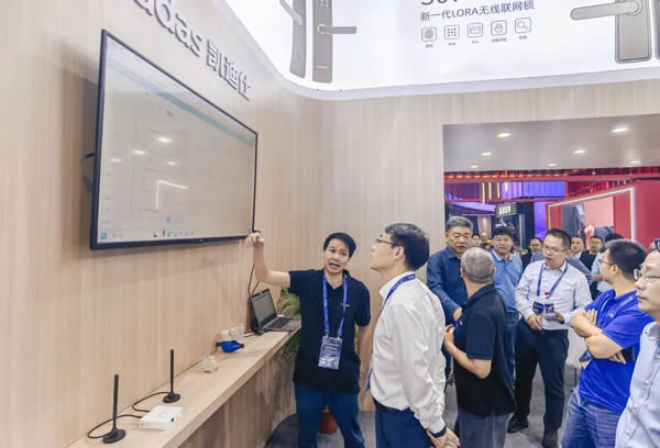 Kaadas凱迪仕重磅亮相雙展會(huì)，助力智能鎖行業(yè)高質(zhì)量發(fā)展！