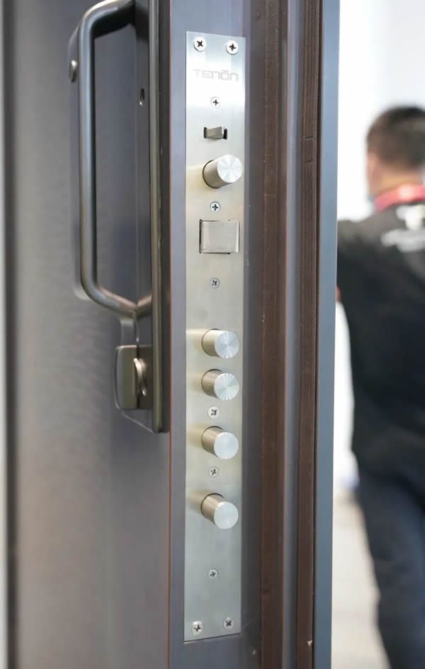 亞太天能斬獲葵花獎9大獎項,四度蟬聯(lián),載譽而歸! 亞太天能斬獲葵花獎9大獎項,四度蟬聯(lián),載譽而歸!