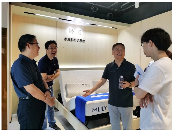 睿同控股參訪華為方舟壹號空間智能開放實(shí)驗(yàn)室,攜手共探智慧空間新未來 睿同控股參訪華為方舟壹號空間智能開放實(shí)驗(yàn)室,攜手共探智慧空間新未來