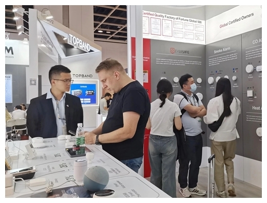 賽特威爾攜全系列產(chǎn)品亮相香港秋季電子展