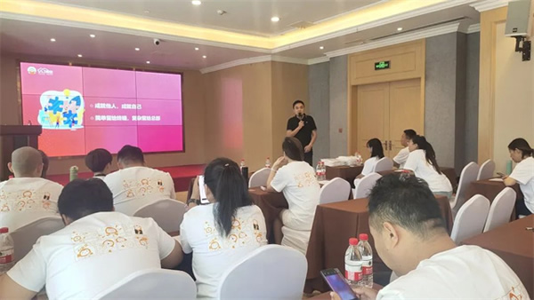 濟南站丨AI家居2023年增長北部半年度經銷商大會成功召開 濟南站丨AI家居2023年增長北部半年度經銷商大會成功召開