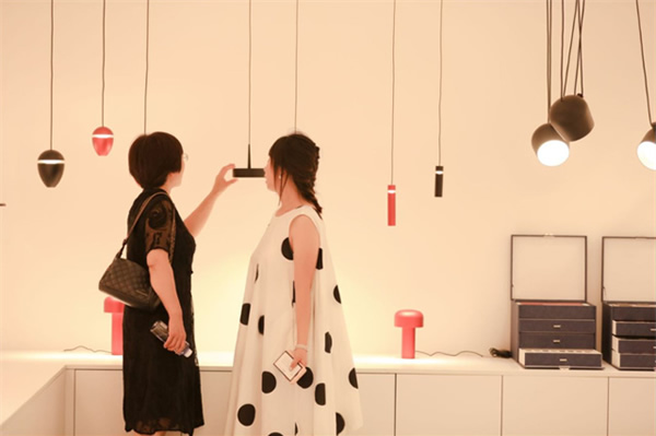 想天安康智能燈光體驗館盛大開業! 想天安康智能燈光體驗館盛大開業!