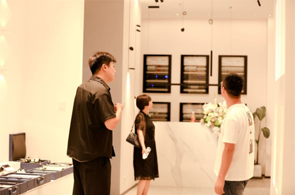 想天安康智能燈光體驗館盛大開業! 想天安康智能燈光體驗館盛大開業!