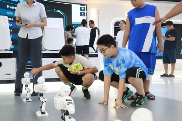 科普研學，走進文達通智能家居的數字城市展館_6