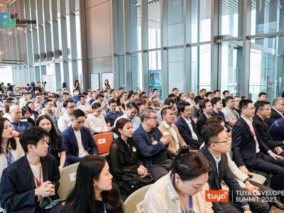 涂鴉智能亮相TUYA開發者大會(新加坡)