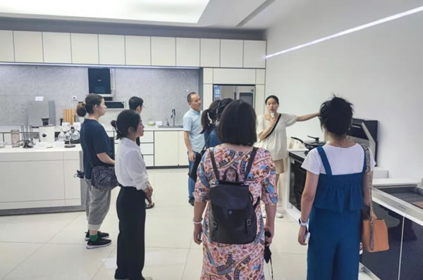 為教師“賦能”,榮事達(dá)智能家居校企聯(lián)動(dòng)協(xié)同育人_9