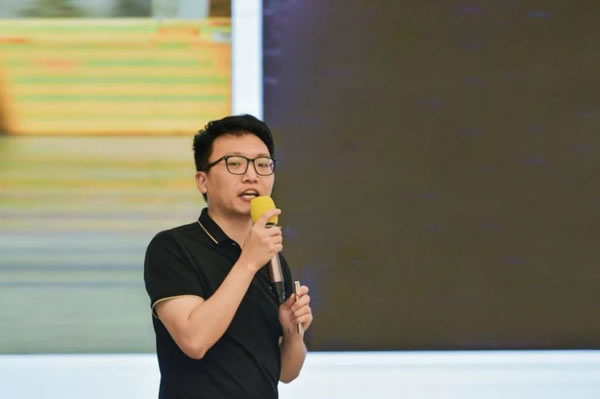 王力智能鎖第三批同路人財(cái)富倍增計(jì)劃大會(huì)召開_4