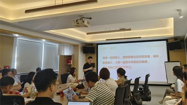 王力智能鎖營銷團隊前往湖南開展走訪交流活動_6