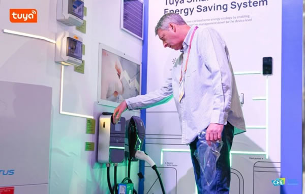 涂鴉智能CES 2023彰顯“硬核”技術力量_4