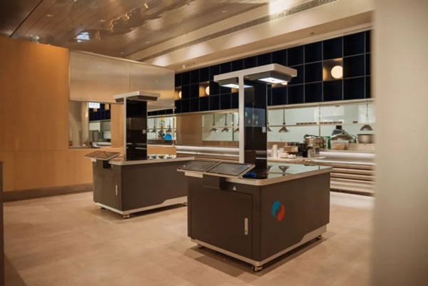 控客全屋智能案例分享｜以智慧燈光點(diǎn)燃CBD餐廳溫情_(kāi)12