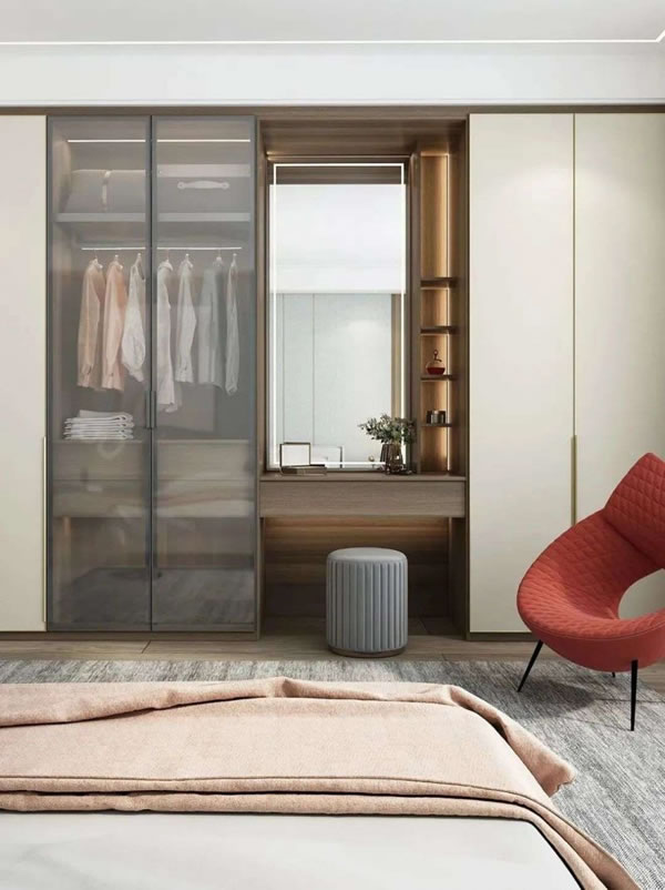 淺指智能鎖定制衣柜案例，輕奢玻璃配衣柜真的絕了_1